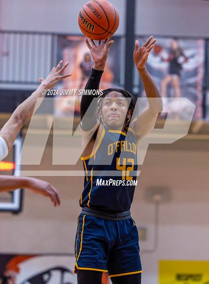 Thumbnail 3 in Quincy vs. O'Fallon(IHSA 4A Sectional Semifinals) photogallery.