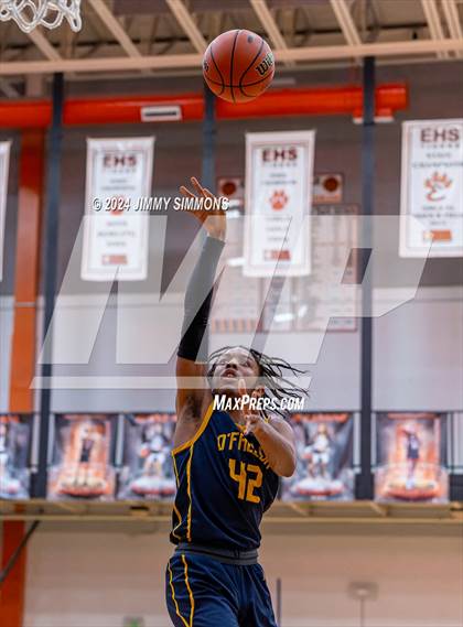 Thumbnail 2 in Quincy vs. O'Fallon(IHSA 4A Sectional Semifinals) photogallery.