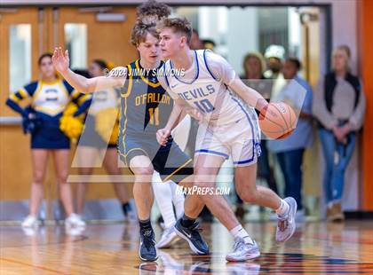 Thumbnail 3 in Quincy vs. O'Fallon(IHSA 4A Sectional Semifinals) photogallery.