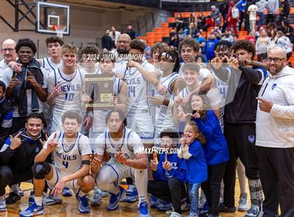 Thumbnail 1 in Quincy vs. O'Fallon(IHSA 4A Sectional Semifinals) photogallery.