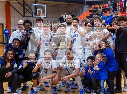 Thumbnail 3 in Quincy vs. O'Fallon(IHSA 4A Sectional Semifinals) photogallery.