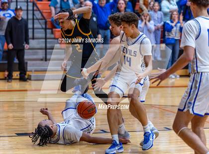 Thumbnail 2 in Quincy vs. O'Fallon(IHSA 4A Sectional Semifinals) photogallery.