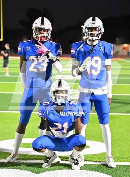 Thumbnail 3 in Yuma Catholic @ Thunderbird photogallery.