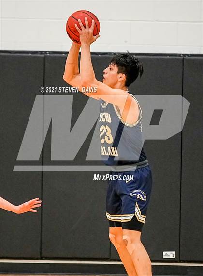 Thumbnail 2 in Rancho Solano Prep vs. Scottsdale Christian Academy (AIA 2A Final) photogallery.
