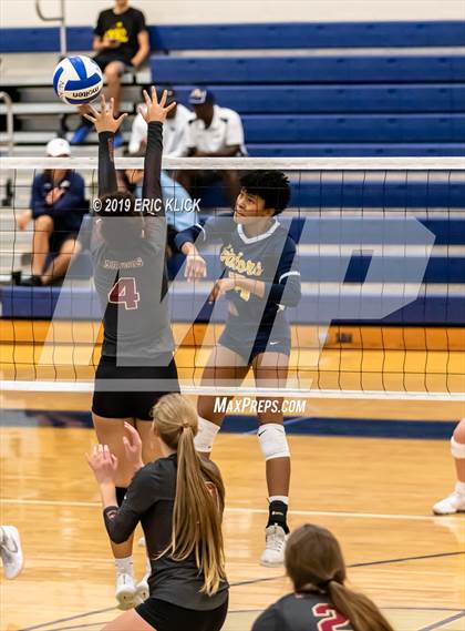Thumbnail 2 in Land O' Lakes vs. Lake Gibson photogallery.