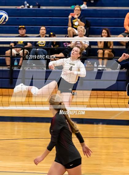 Thumbnail 3 in Land O' Lakes vs. Lake Gibson photogallery.