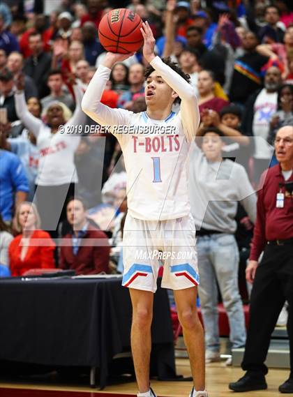Thumbnail 1 in The Vanguard School vs Manual (CHSAA 3A Final) photogallery.