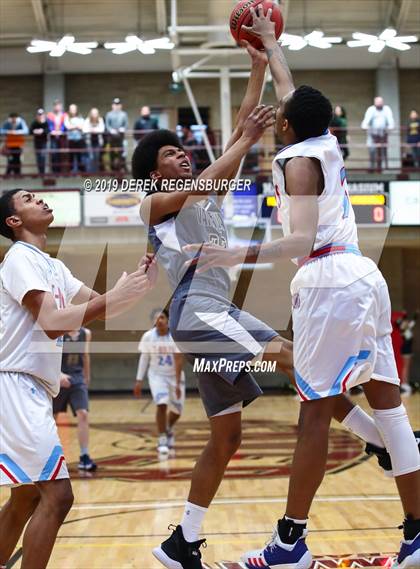 Thumbnail 1 in The Vanguard School vs Manual (CHSAA 3A Final) photogallery.