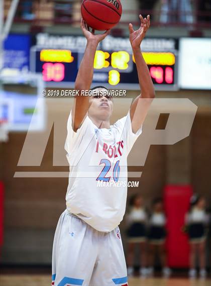 Thumbnail 3 in The Vanguard School vs Manual (CHSAA 3A Final) photogallery.