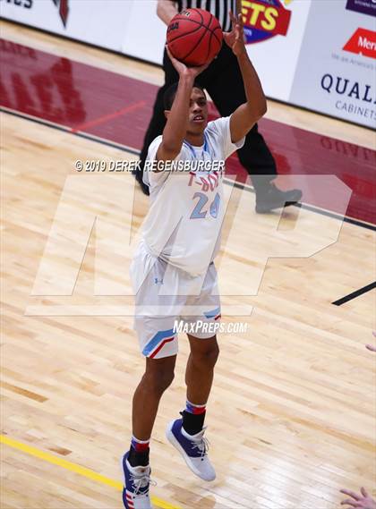 Thumbnail 1 in The Vanguard School vs Manual (CHSAA 3A Final) photogallery.