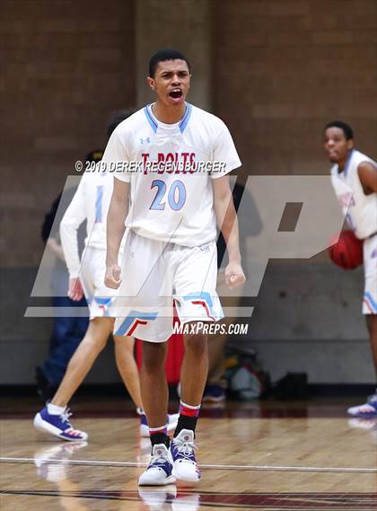 Thumbnail 1 in The Vanguard School vs Manual (CHSAA 3A Final) photogallery.