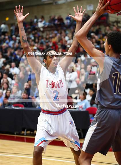 Thumbnail 1 in The Vanguard School vs Manual (CHSAA 3A Final) photogallery.
