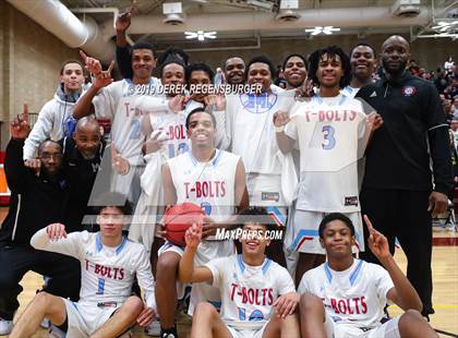Thumbnail 3 in The Vanguard School vs Manual (CHSAA 3A Final) photogallery.