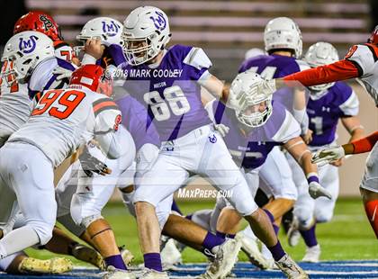 Thumbnail 1 in San Augustine vs. Mason (UIL 2A Semifinal) photogallery.