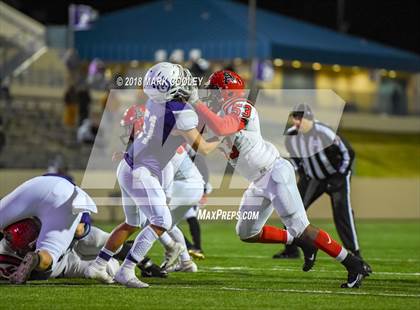 Thumbnail 1 in San Augustine vs. Mason (UIL 2A Semifinal) photogallery.