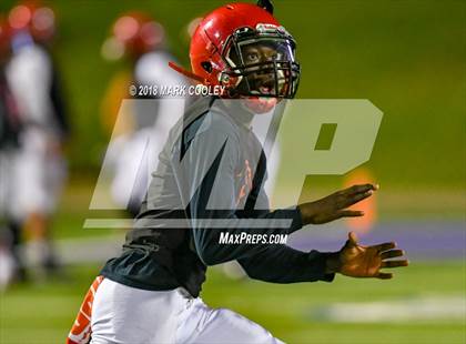 Thumbnail 3 in San Augustine vs. Mason (UIL 2A Semifinal) photogallery.