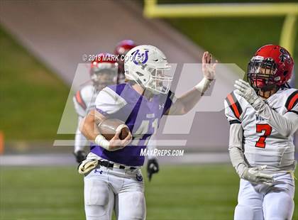 Thumbnail 1 in San Augustine vs. Mason (UIL 2A Semifinal) photogallery.