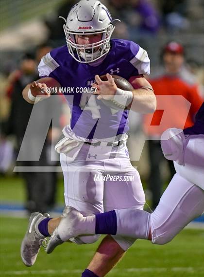 Thumbnail 1 in San Augustine vs. Mason (UIL 2A Semifinal) photogallery.