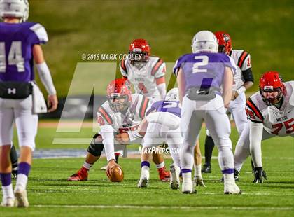 Thumbnail 2 in San Augustine vs. Mason (UIL 2A Semifinal) photogallery.