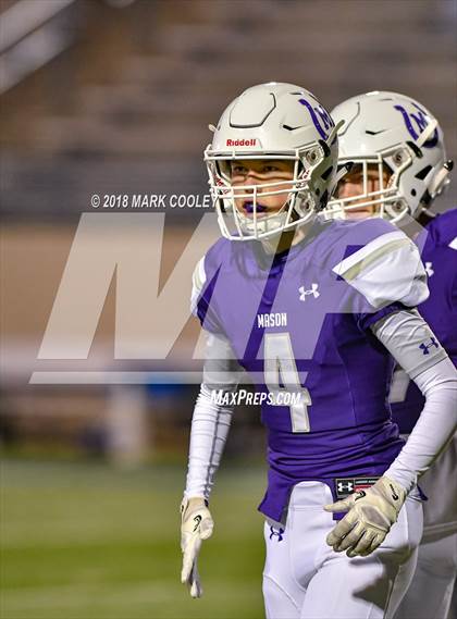 Thumbnail 3 in San Augustine vs. Mason (UIL 2A Semifinal) photogallery.