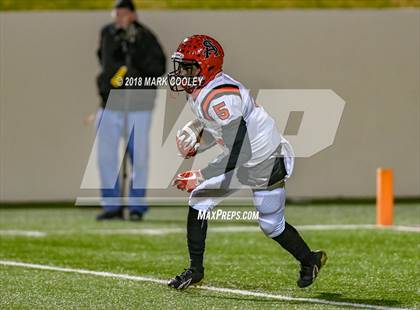 Thumbnail 2 in San Augustine vs. Mason (UIL 2A Semifinal) photogallery.