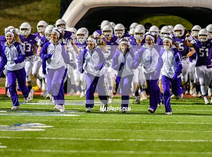 Thumbnail 2 in San Augustine vs. Mason (UIL 2A Semifinal) photogallery.