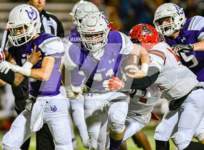 Thumbnail 2 in San Augustine vs. Mason (UIL 2A Semifinal) photogallery.