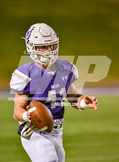 Thumbnail 1 in San Augustine vs. Mason (UIL 2A Semifinal) photogallery.