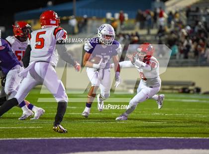 Thumbnail 1 in San Augustine vs. Mason (UIL 2A Semifinal) photogallery.