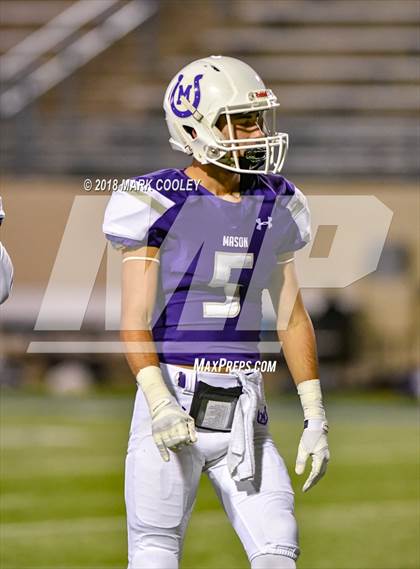 Thumbnail 3 in San Augustine vs. Mason (UIL 2A Semifinal) photogallery.