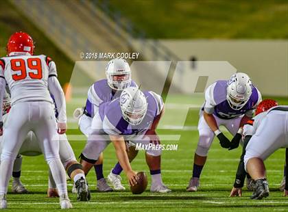 Thumbnail 3 in San Augustine vs. Mason (UIL 2A Semifinal) photogallery.