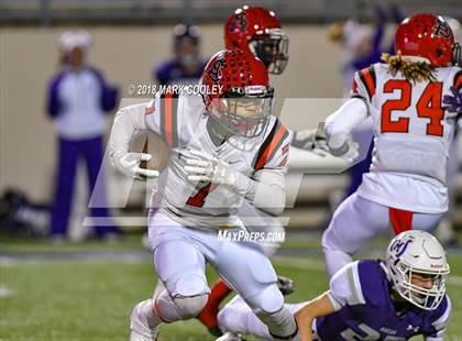 Thumbnail 2 in San Augustine vs. Mason (UIL 2A Semifinal) photogallery.