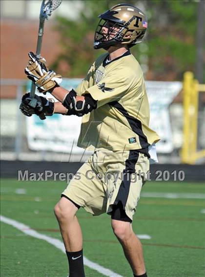 Thumbnail 2 in McMahon @ Trumbull photogallery.