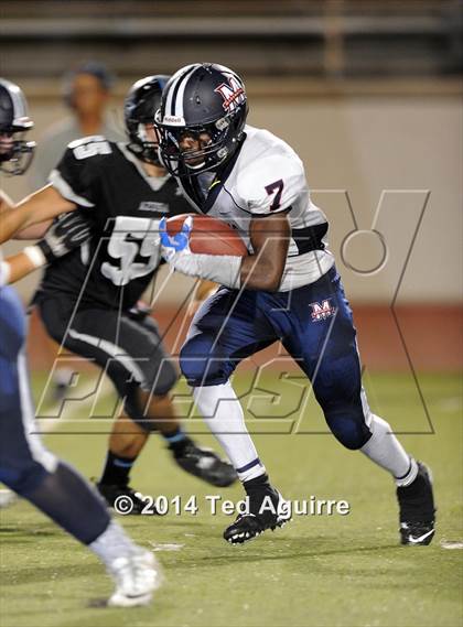 Thumbnail 3 in Azusa vs. Maranatha photogallery.