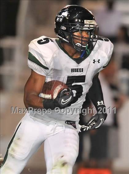 Thumbnail 3 in Redlands East Valley vs. Chino Hills photogallery.