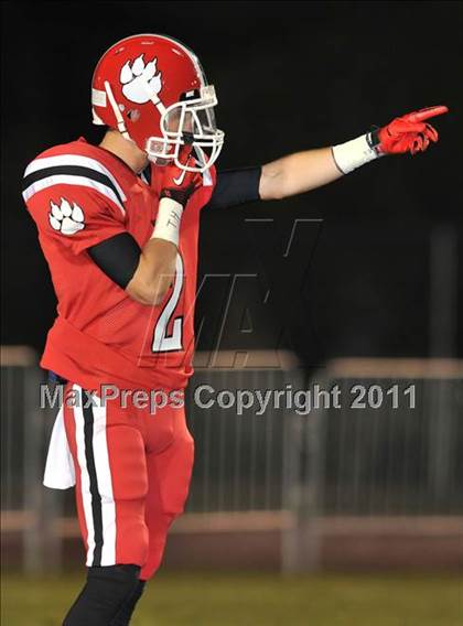 Thumbnail 3 in Redlands East Valley vs. Chino Hills photogallery.
