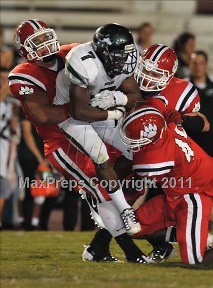 Thumbnail 3 in Redlands East Valley vs. Chino Hills photogallery.