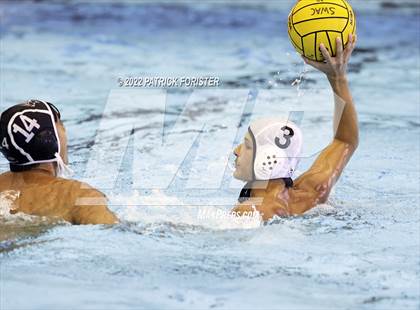 Thumbnail 3 in Boerne-Champion vs. Clark (UIL 6A Regin 4 Final) photogallery.