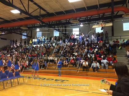 Thumbnail 2 in Madison Central TOC Ceremony photogallery.