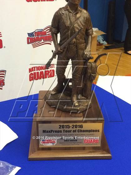 Thumbnail 3 in Madison Central TOC Ceremony photogallery.