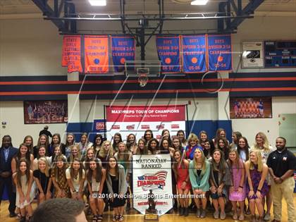 Thumbnail 2 in Madison Central TOC Ceremony photogallery.