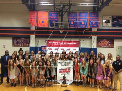 Thumbnail 3 in Madison Central TOC Ceremony photogallery.