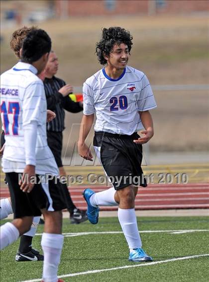 Thumbnail 2 in Pearce vs Cooper (Little Elm Invitational) photogallery.
