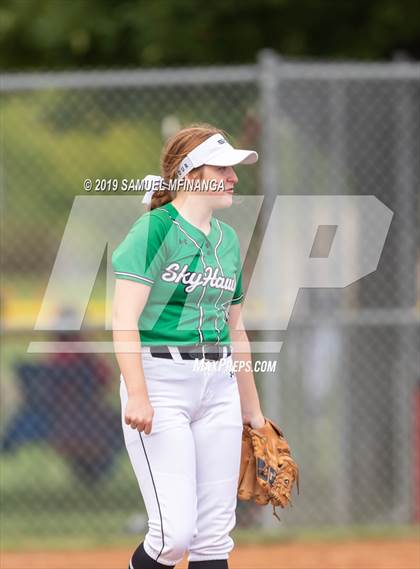 Thumbnail 1 in Skutt Catholic vs. North Star photogallery.