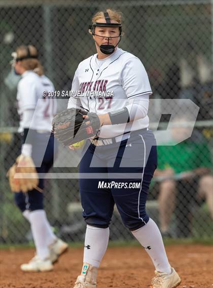 Thumbnail 1 in Skutt Catholic vs. North Star photogallery.