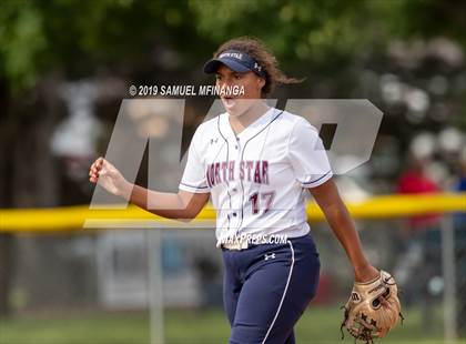 Thumbnail 3 in Skutt Catholic vs. North Star photogallery.
