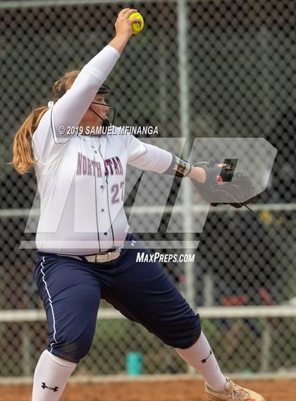 Thumbnail 2 in Skutt Catholic vs. North Star photogallery.
