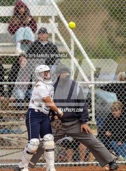 Thumbnail 2 in Skutt Catholic vs. North Star photogallery.