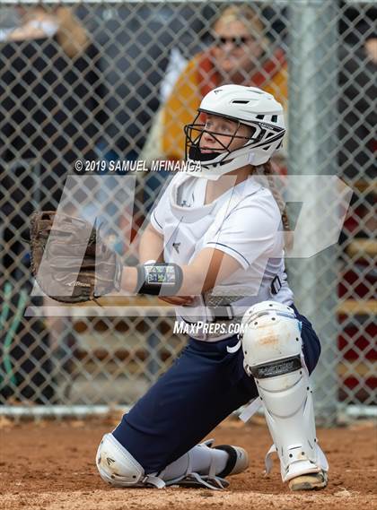 Thumbnail 3 in Skutt Catholic vs. North Star photogallery.