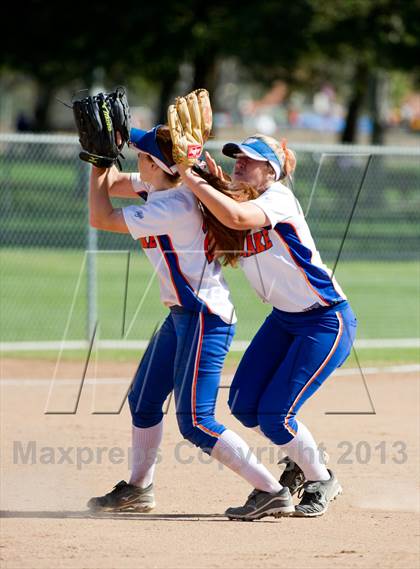 Thumbnail 3 in Burroughs [John] vs Westlake (Simi Valley Tournament) photogallery.